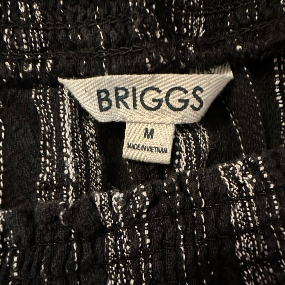 Women’s or Junior’s Black & White, Briggs Shorts, Size Medium - Picture 6 of 10